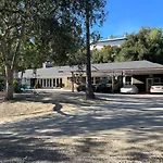 Women Only Private Room Big Estate View Pool Oasis Encino Sherman Oaks 405-101