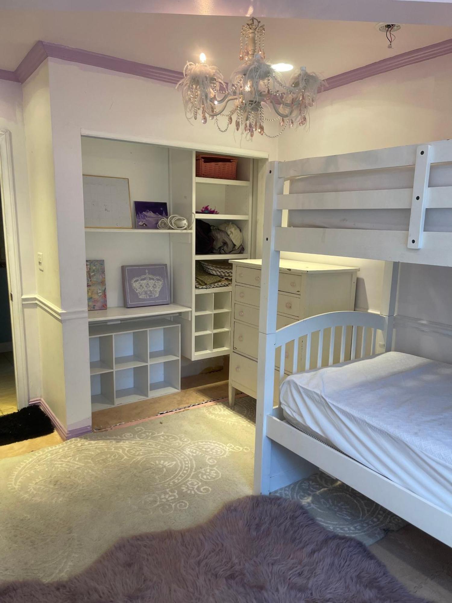 Homestay Women Only Private Room Big Estate View Pool Oasis Encino Sherman Oaks 405-101 *